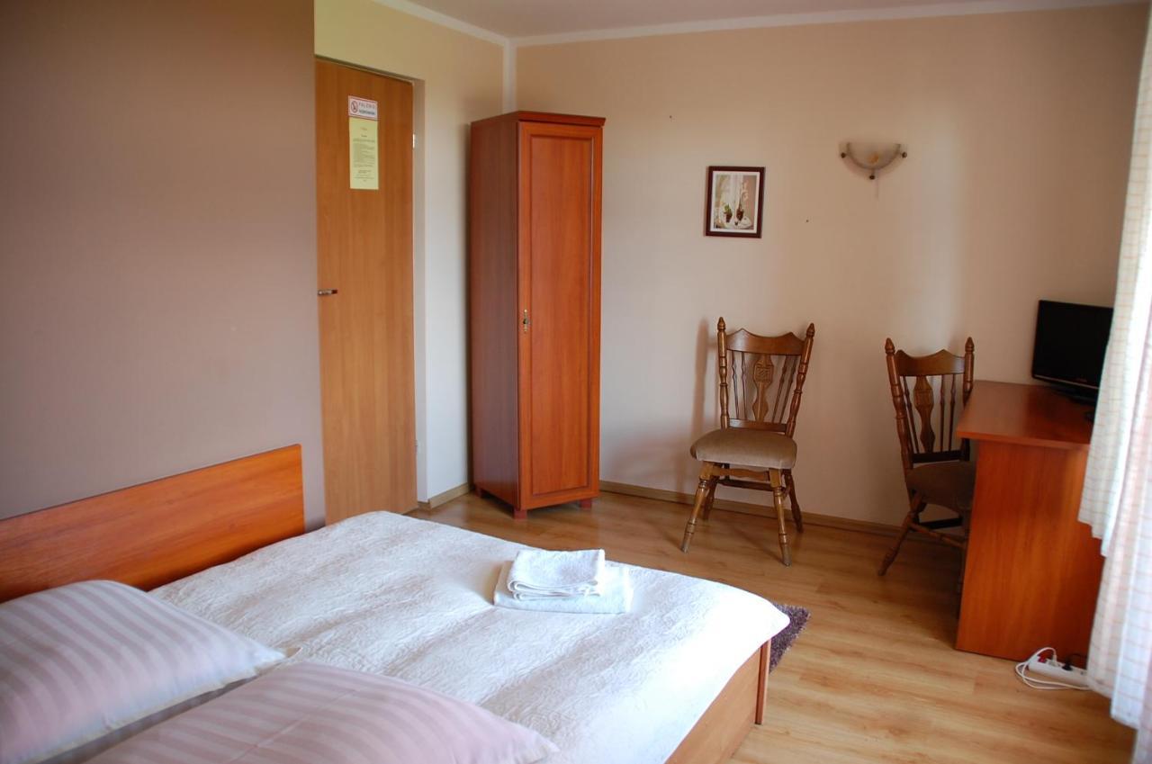 Koral Bed & Breakfast Koszalin Exterior photo