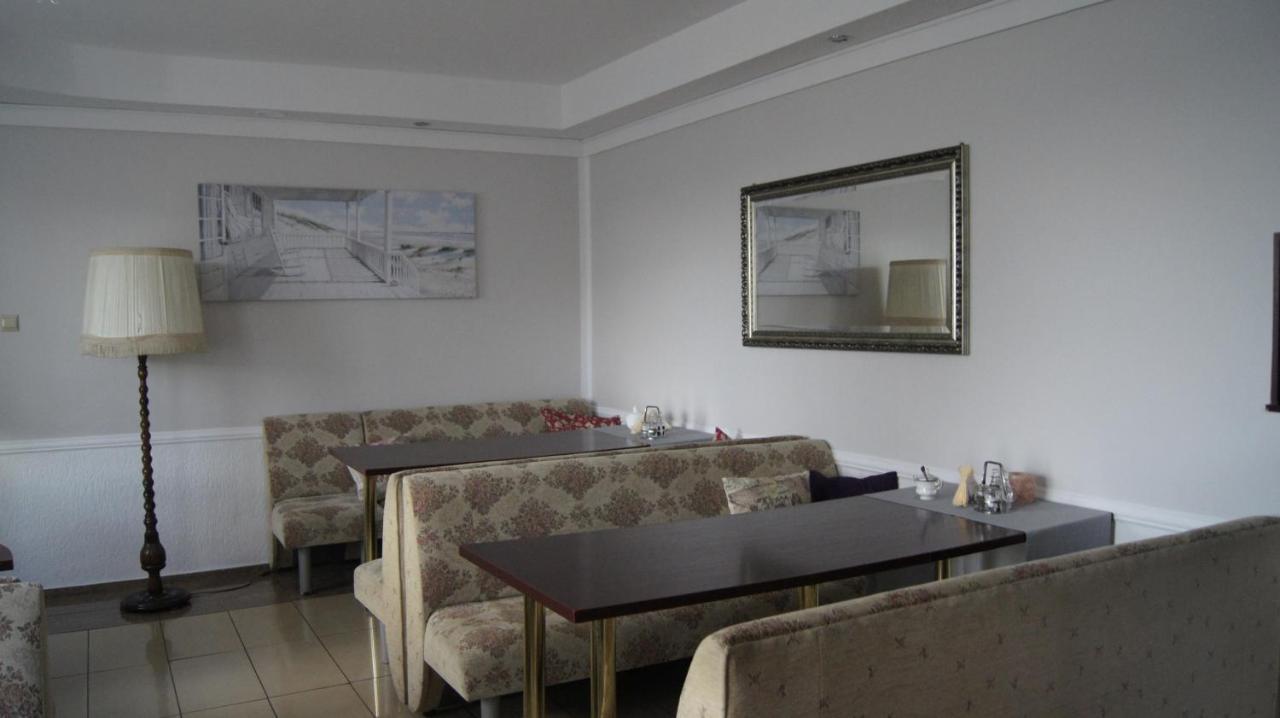 Koral Bed & Breakfast Koszalin Exterior photo